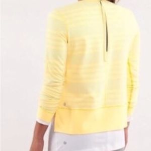 Lululemon warm up crew